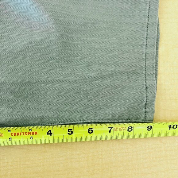 NWT Levi's Women's Green Bermuda Size 6 Waist 28 Classic Mid Rise Slim Stretch - Picture 10 of 12